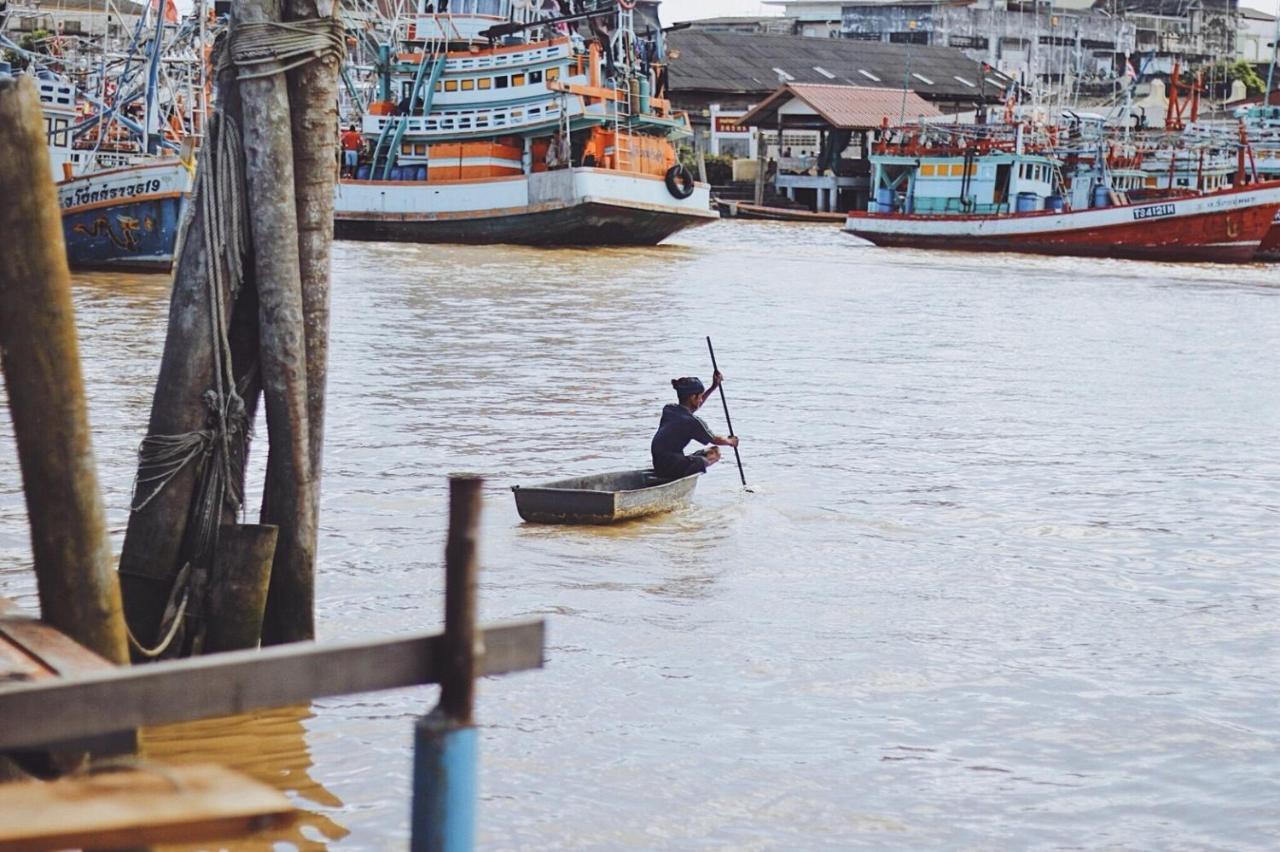 Rub Lom Chom Klong Homestay Chumphon Buitenkant foto